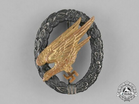 Luftwaffe Paratrooper Badge, by W. Deumer Obverse