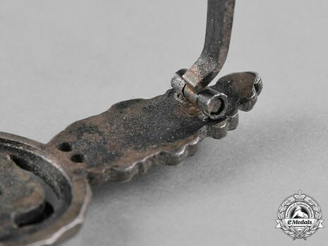 Bomber Clasp, in Silver (in tombac) Detail