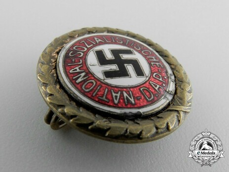 NSDAP Golden Party Badge, with Date of Issue (small) Obverse