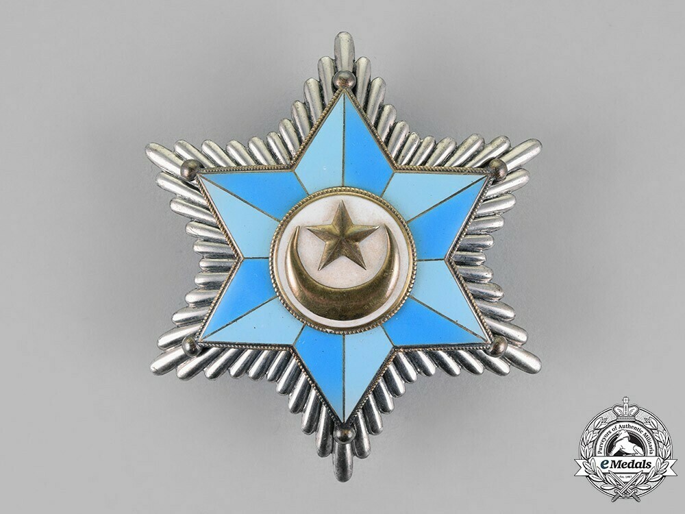 Order+of+the+somali+star%2c+grand+officer+breast+star+1