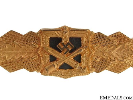 Close Combat Clasp, in Gold, by C. E. Juncker (in tombac) Detail