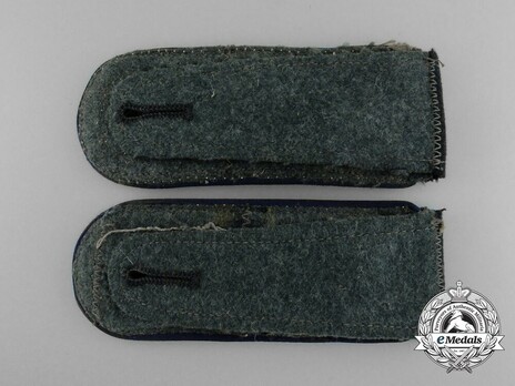 German Army Medical Stabsfeldwebel 2nd Pattern Shoulder Boards Reverse