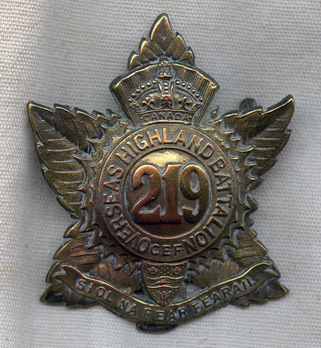 219th Infantry Battalion Other Ranks Glengarry Badge Obverse