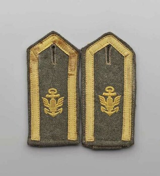 Kriegsmarine Coastal Artillery Maat Shoulder Boards Obverse