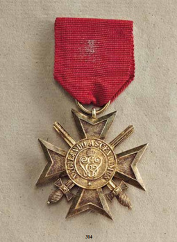 Order of the White Falcon, Type II, Military Division, Gold Merit Cross (in silver gilt) Obverse
