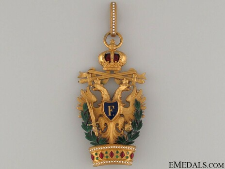 Order of the Iron Crown, Type III, Military Division, I Class (with War Decoration, with gold swords) Obverse
