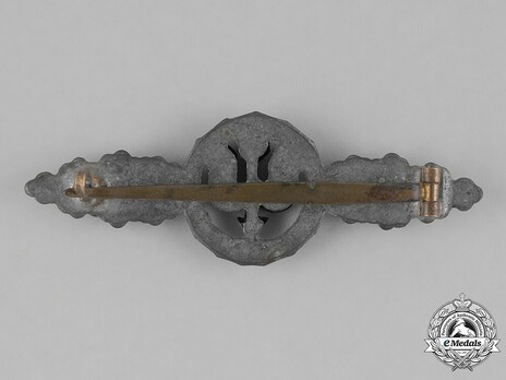 Long-Range Day Fighter Clasp, in Bronze Reverse