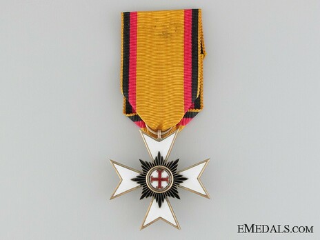 Order of Merit, Civil Division, III Class Cross Obverse