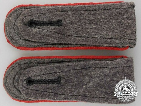 Waffen-SS Artillery Oberscharführer Shoulder Boards Reverse