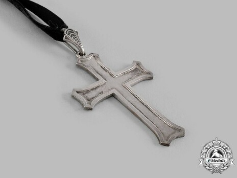 General Service Cross for Women in Silver Obverse