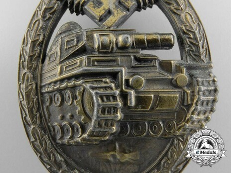 Panzer Assault Badge, in Bronze, by Unknown Maker: Seven Wheels Detail