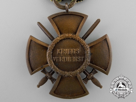 Wilhelm Cross, II Class (with swords) Reverse