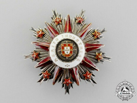 Grand Officer Breast Star (1926-) Obverse