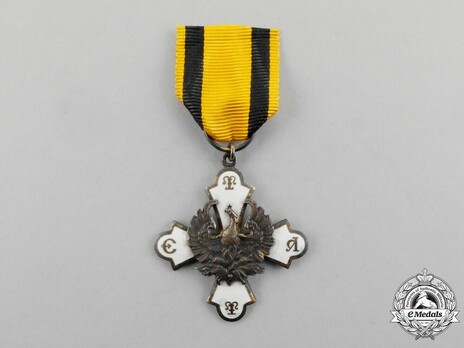Order of the Phoenix, Type I, Knight's Cross, in Gold Obverse