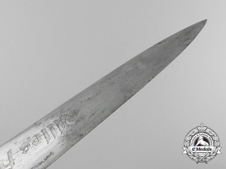 SA Röhm Honour Dagger (with dedication removed) (by F. Dick) Blade Tip
