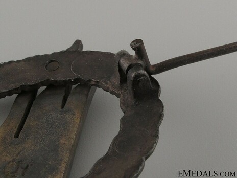 Luftwaffe Paratrooper Badge, by Assmann (in zinc) Detail