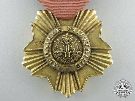 Bronze Medal (for Army) Obverse