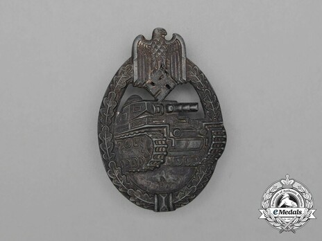 Panzer Assault Badge, in Silver, by R. Souval Obverse