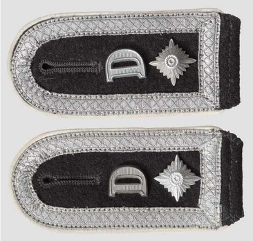 Waffen-SS Infantry Oberscharführer Shoulder Boards Obverse