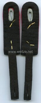 Waffen-SS Armoured/Anti-Tank Hauptsturmführer Shoulder Boards Reverse