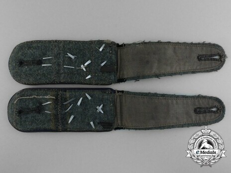 German Army Medical Stabsfeldwebel 2nd Pattern Shoulder Boards Reverse