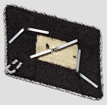 Allgemeine SS Untersturmführer Collar Tabs (post-1934 version) Reverse