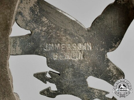 Radio Operator & Air Gunner Badge, by Jmme (in tombac) Detail