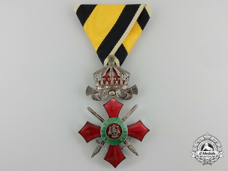 Order of Military Merit, V Class (with crown 1900-1944) Obverse