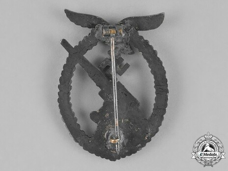 Luftwaffe Flak Badge, by Assmann (in zinc) Reverse