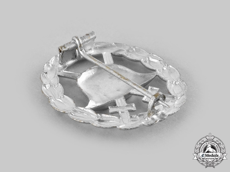 Wound Badge, in Silver (in bronze, cut-out) Reverse