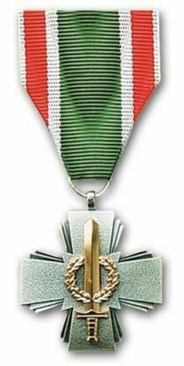 Silver cross for army obverse