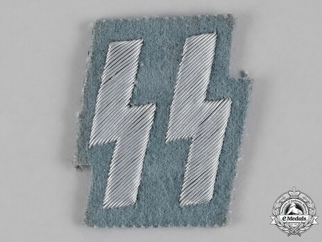 Waffen-SS Runes Breast Insignia Obverse