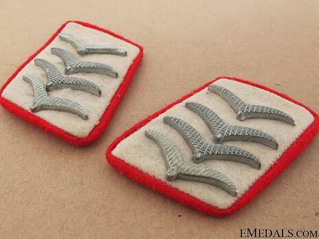 Luftwaffe Regiment "HG" Anti-Aircraft/Artillery Stabsgefreiter/Hauptgefreiter Collar Tabs Obverse