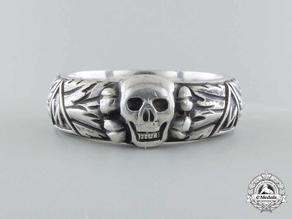 MedalBook - SS Death's Head Ring