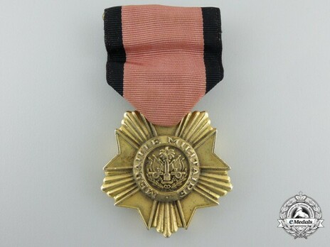 Bronze Medal (for Army) Obverse