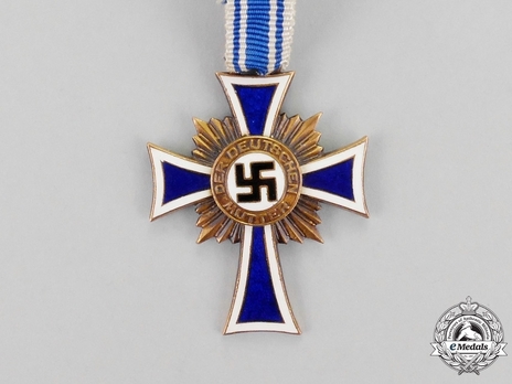 Cross of Honour of the German Mother, in Bronze Obverse