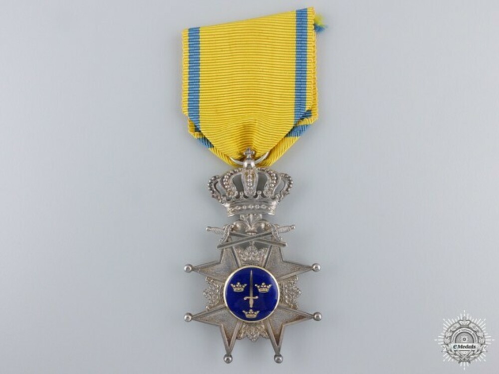 Sword badge obverse 1