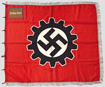 DAF Organisation Flag (Ortswaltung version) Obverse