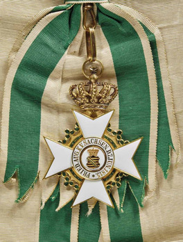 Order of Merit, Type II, Civil Division, Grand Cross (in gold) Obverse