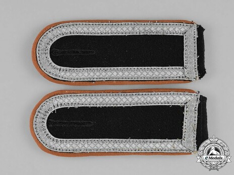 Waffen-SS Reconnaissance (1940-42) Scharführer Shoulder Boards Obverse