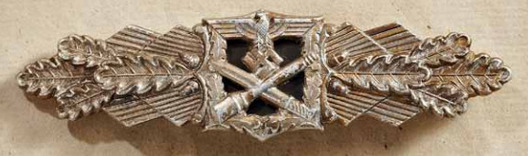 Close Combat Clasp, in Silver, by Gebrüder Wegerhoff Obverse