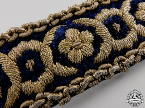 Garter (with gold) Obverse Detail