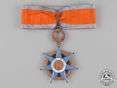 Order of Social Merit, Commander Obverse