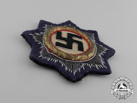 German Cross, in Gold, in Cloth (Kriegsmarine/Navy) Obverse