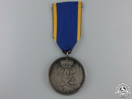 War Merit Medal, 1914 (in silvered bronze) Obverse