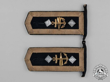 Kriegsmarine Blocking Weapons Oberfeldwebel Shoulder Boards Obverse