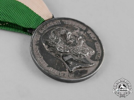 Duke Alfred Medal, Small Obverse