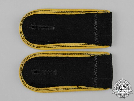 Waffen-SS Cavalry/Reconnaissance Unterscharführer Shoulder Boards Reverse