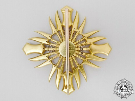 Royal Family Order, Grand Cross Breast Star