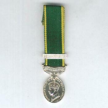 Miniature Silver Medal  (with 1 clasp) Obverse